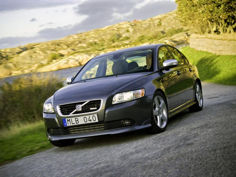  Volvo S40 R-Design 2008 года  (фото 16 из 18)